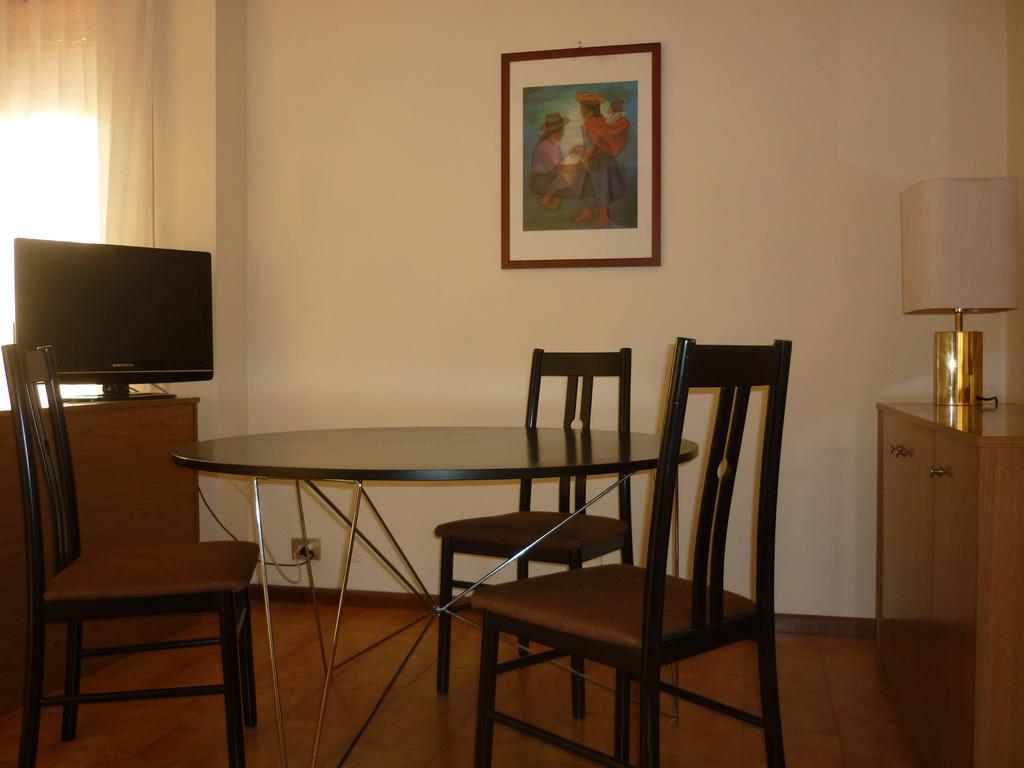 Eur Nir Residence Rome Bagian luar foto